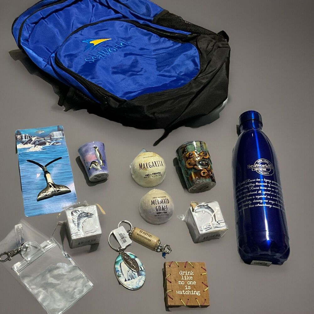SEAWORLD BOOKBAG BUNDLE NECKLACE, 2 KEYCHAIN, STAINLESS STEEL BOTTLE,ETC.  NEW
